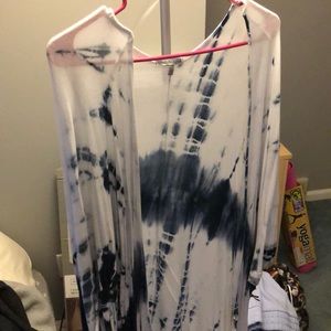 White & Blue Tiedye Kimono
